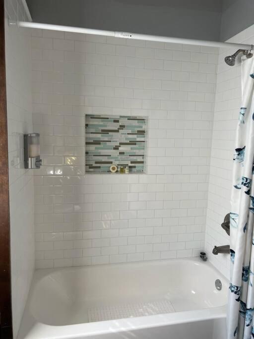 Vibrant Vacation Escape With Fast Wifi And King Bed Close To Downtown Houston! Exterior photo