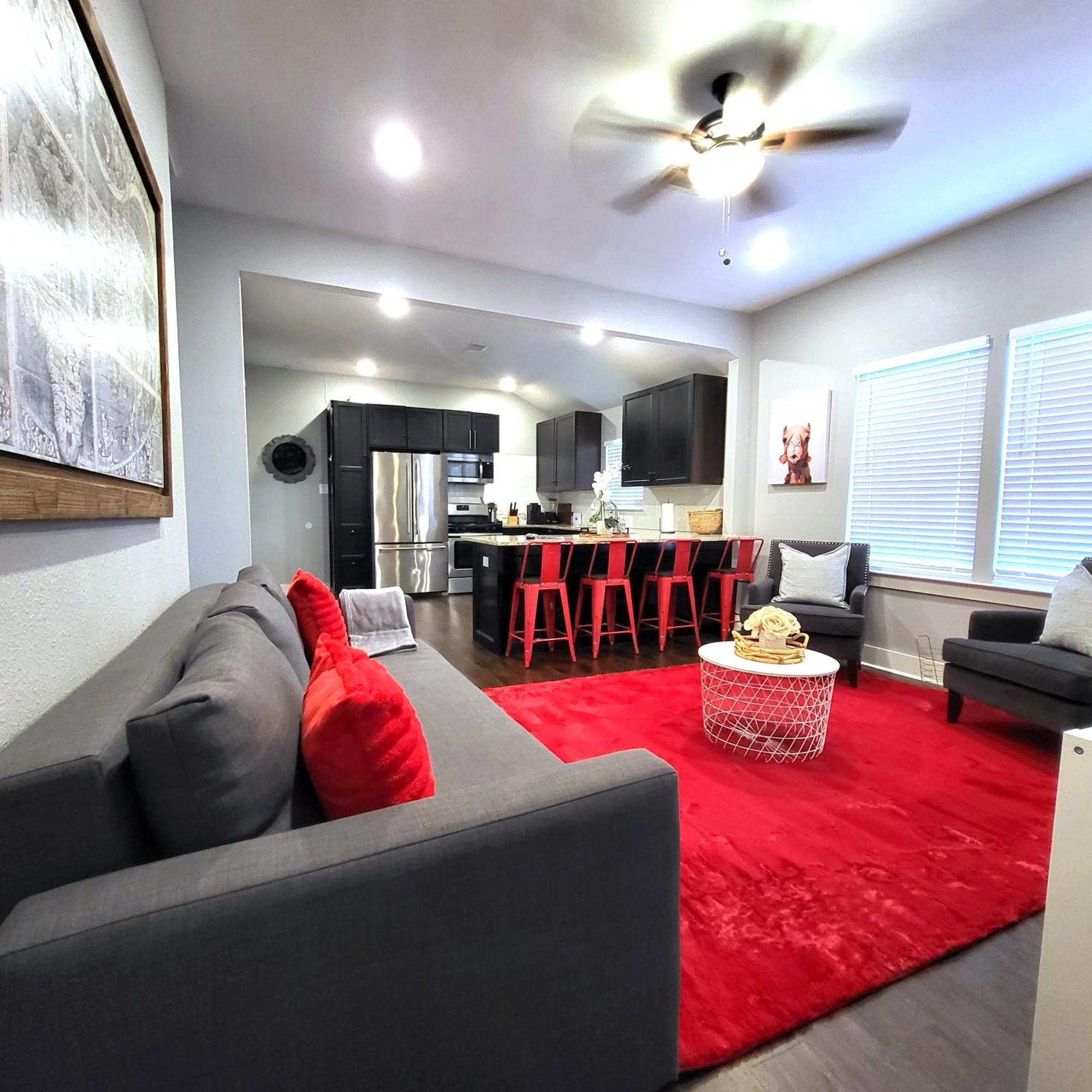 Vibrant Vacation Escape With Fast Wifi And King Bed Close To Downtown Houston! Exterior photo